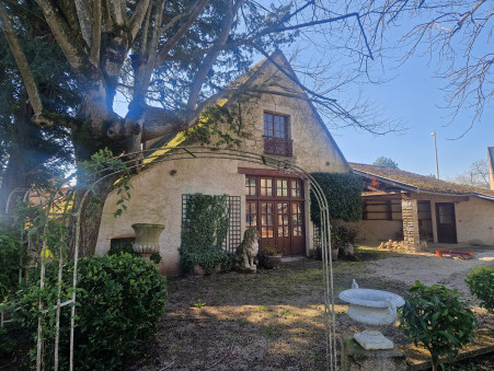 BEAUNE  220 000 €