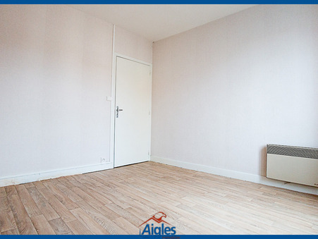 Immeuble 110 700 €  sur Saint-Germain-Lembron (63340) - Réf. 2_870