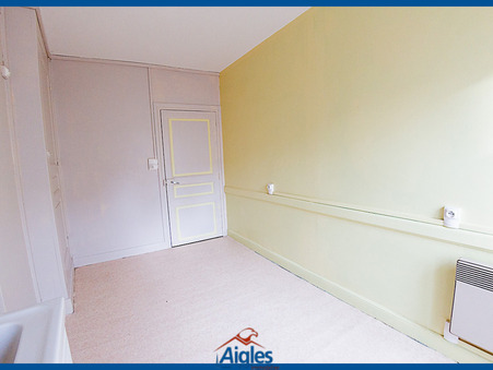 A vendre immeuble Saint-Germain-Lembron 63340; 110 700 € 