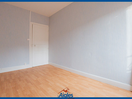 Immeuble 110 700 €  sur Saint-Germain-Lembron (63340) - Réf. 2_870