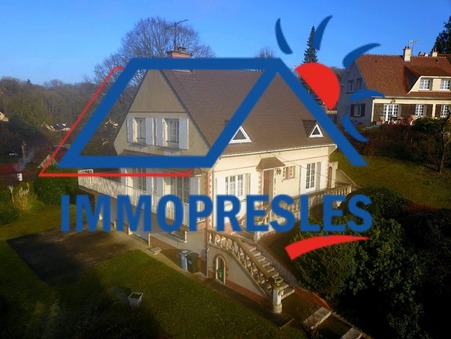 PRESLES  499 000 €