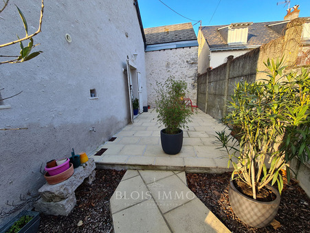 Saint gervais la foret  900 €
