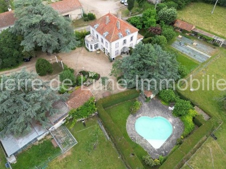 ST FORGEUX LESPINASSE  498 000 €