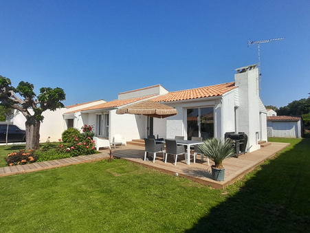 Echillais  294 500 €