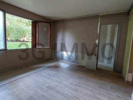 MONTMORENCY  150 000 €
