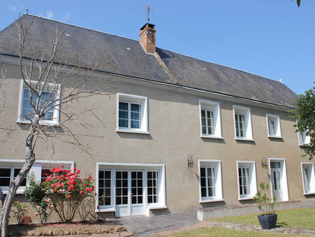 Restigné  354 000 €