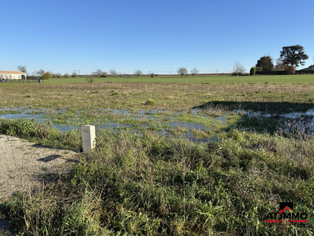 Roullet Saint Estèphe 48 000 €