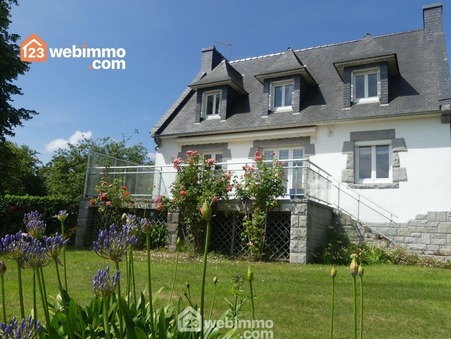 LANNION  249 300 €