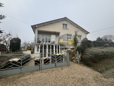 Saint-Germain-du-Bois  149 000 €