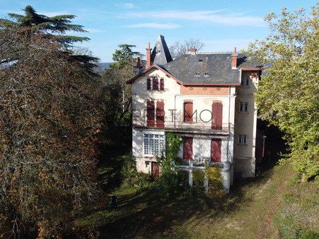 Tournus  550 000 €
