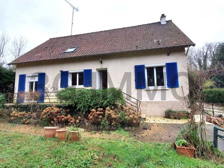 ETAMPES  298 500 €