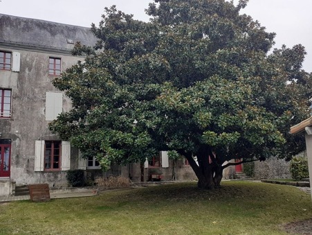 PARTHENAY  100 000 €