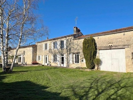 AIGRE  336 800 €