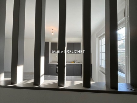 LAVARDAC  128 400 €