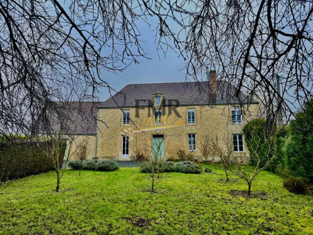 Saint-Pierre-sur-Dives  254 000 €
