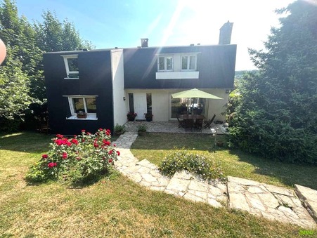 JOUY EN JOSAS  995 000 €