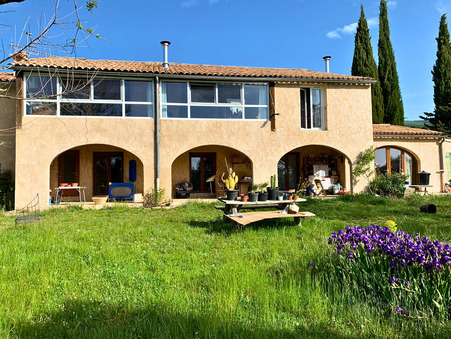 Montlaux  399 000 €