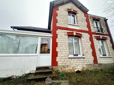 Laon  198 000 €