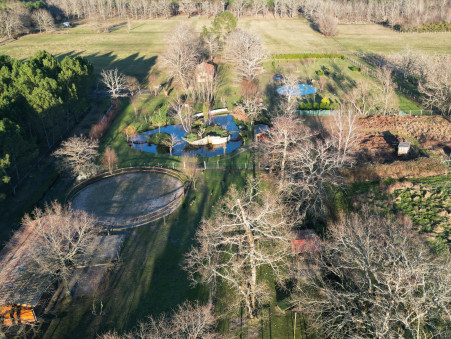 Propriété sur Vendays Montalivet ; 450 000 €  ; A vendre Réf. JHY486