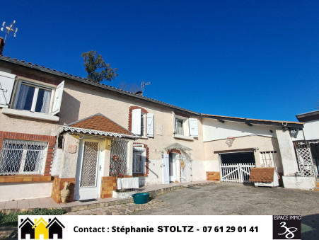 Saint-Hilaire-de-la-Côte  210 000 €