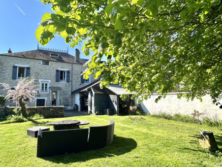 CELY  493 500 €