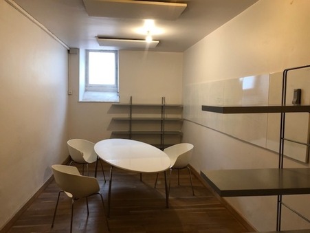 Local professionnel 1 000 €  Réf. 0002450034 Clermont Ferrand