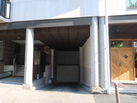 Parking 90 €  sur Clermont Ferrand (63000) - Réf. 0041620018