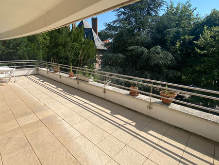 Enghien les bains  690 000 €