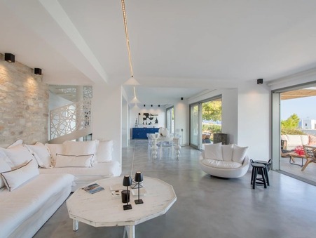 Maison sur Paros ; 2 900 000 €  ; Achat Réf. 3357-83542277