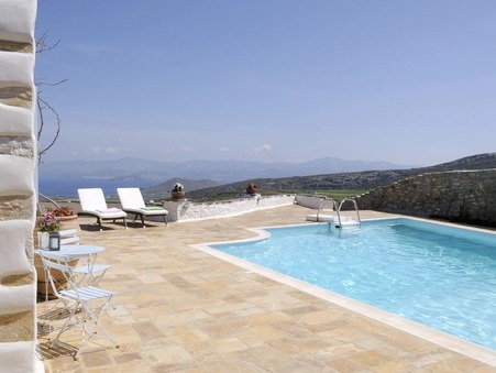 Maison sur Paros ; 900 000 €  ; A vendre Réf. 2976-5279427