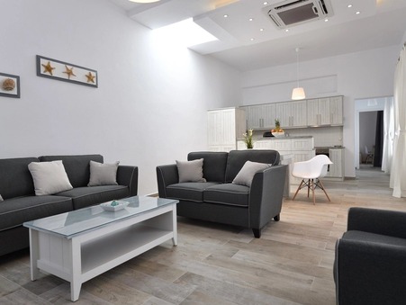 A louer maison À partir de 5 590 €  Paros