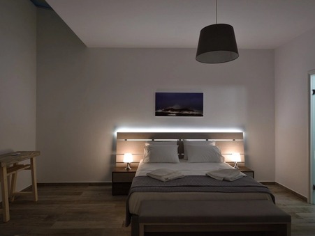 A louer maison À partir de 5 590 €  Paros