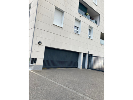 Parking 82 €  Réf. GBRA/MG Strasbourg