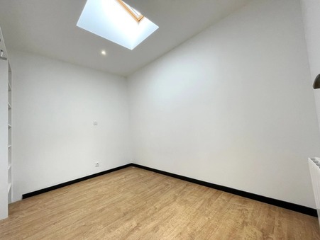 Apartment € 730  sur Le May-sur-Èvre (49122) - Réf. mais 317A-6769528