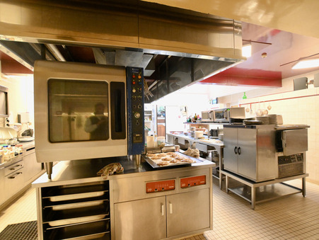 Local commercial sur Avallon ; 440 000 € ; A vendre Réf. 33_FLIP2025010