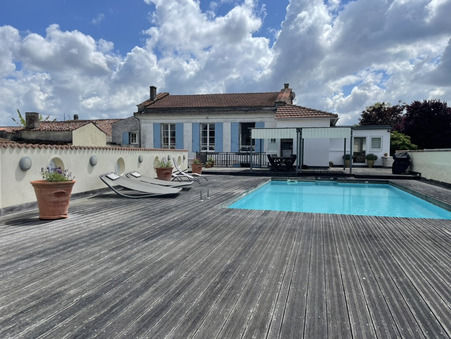 Muron  399 000 €