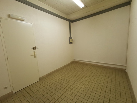 A louer local commercial 385 €  Brou