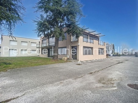 RILLIEUX LA PAPE 1 635 360 €