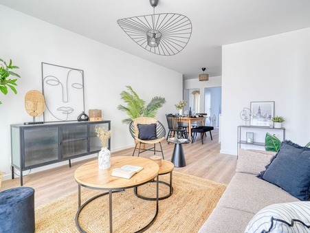PLAISIR  287 000 €