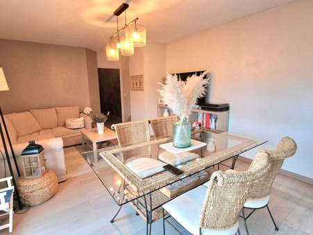 Mantes la jolie  254 000 €