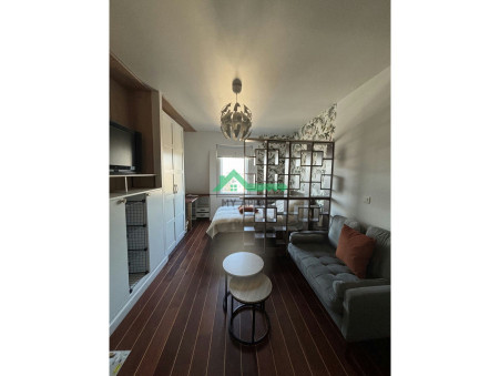 PARIS 10EME ARRONDISSEMENT 1 208 €