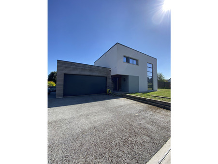 Cambrai  368 000 €