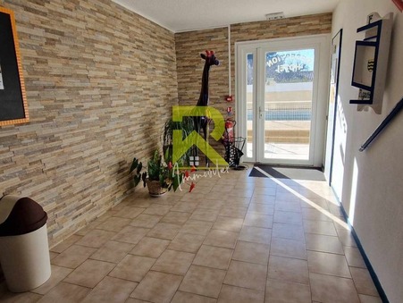 Vente local commercial 432 000 € Vias