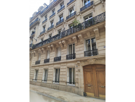 PARIS 8EME ARRONDISSEMENT  838 000 €
