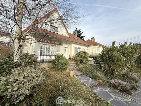 Sainte-Geneviève-des-Bois  410 000 €