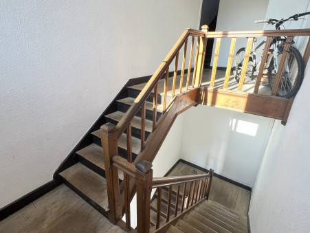 BRIEY  332 000 €
