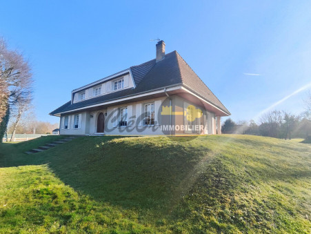 Saint-Germain-du-Bois  335 000 €