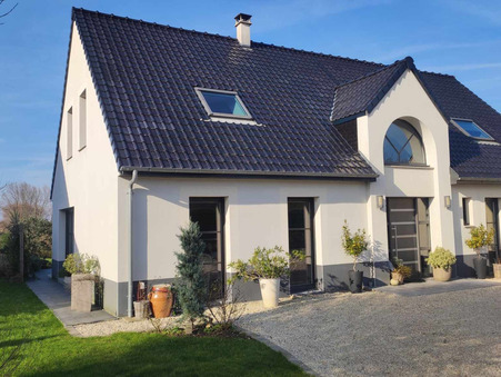 TILQUES  390 000 €