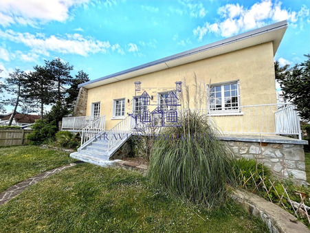 Bretteville-sur-Ay  430 000 €