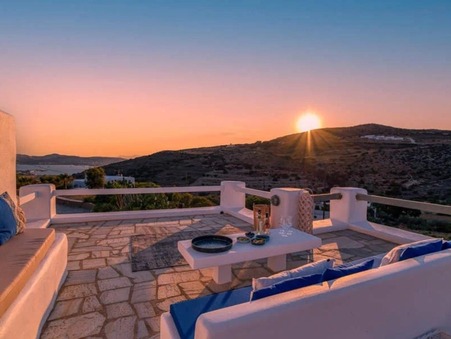 A louer maison Paros 844 00; À partir de 7 410 € 